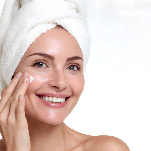 Một bước dường như không thể thiếu mỗi tối trước khi đi ngủ để da đủ ẩm, căng mịn, sáng khỏe trông thấy